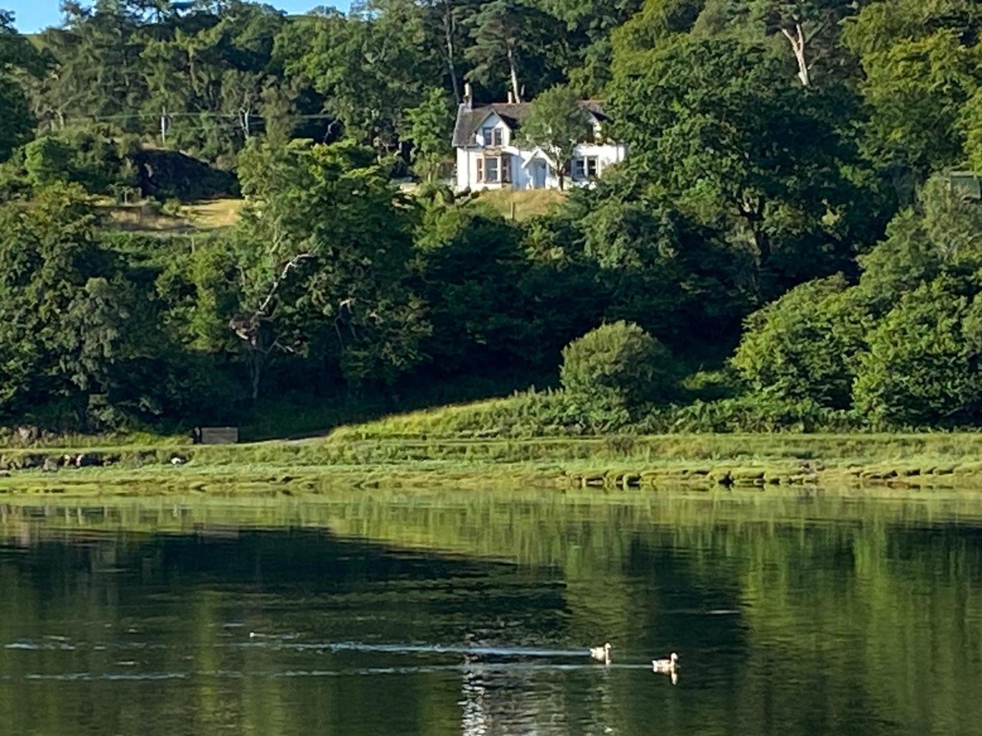 Glenaros Lodge Salen  Exterior photo